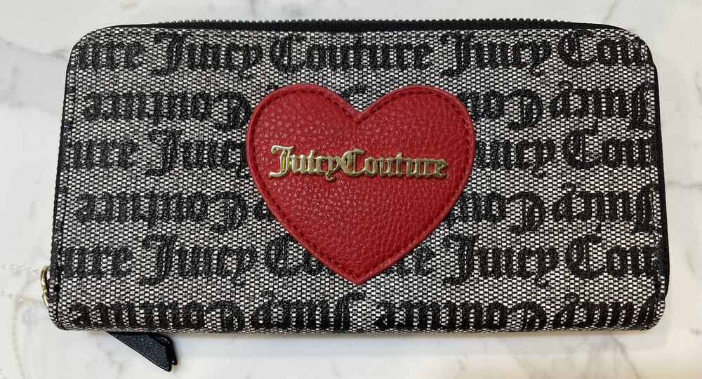 Juicy Couture Wallet Womens One Size Gray Zip-Around Heart Logo Canvas Check
